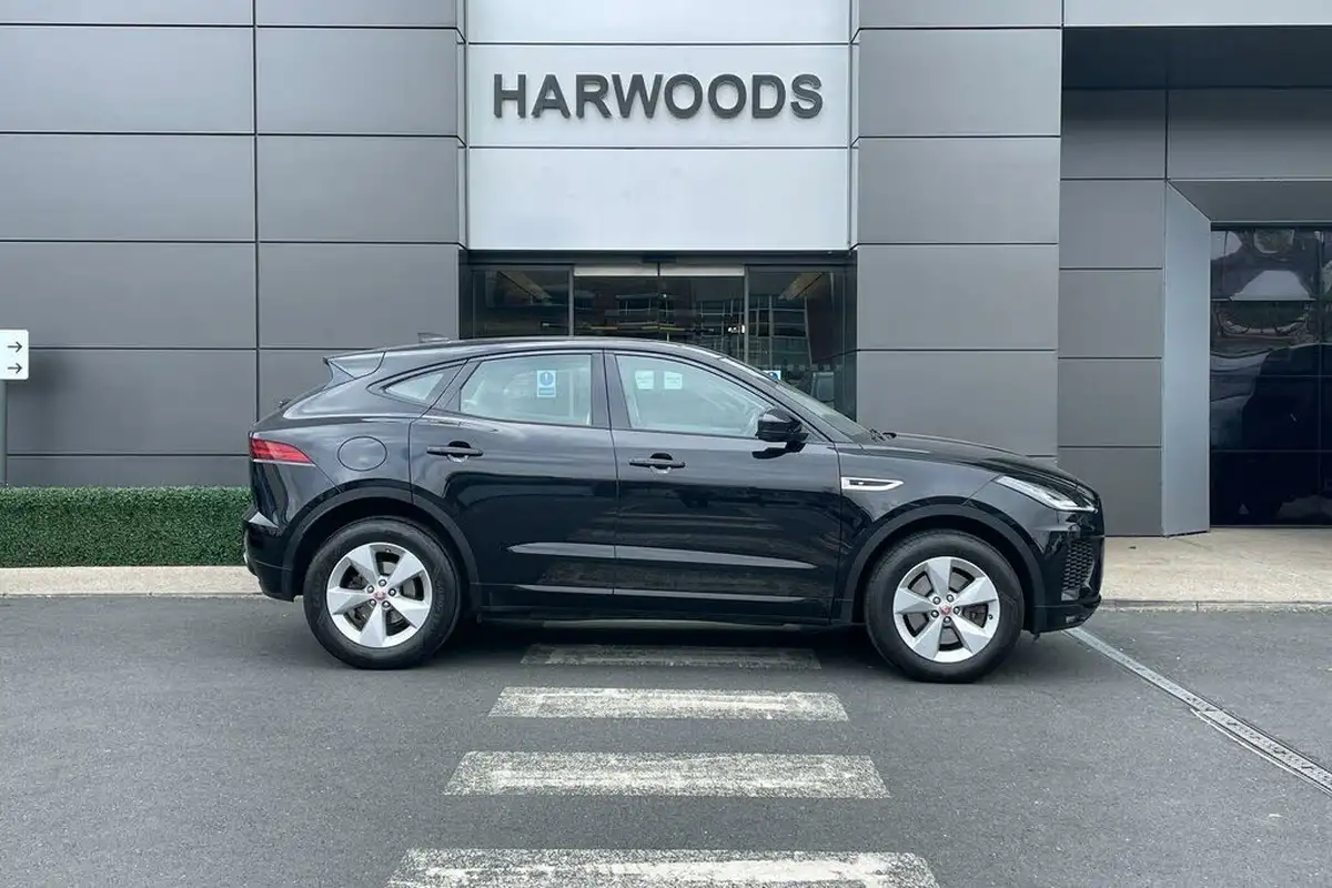 2019-jaguar-e-pace-20-i4-r-dynamic-s-200ps-big-1
