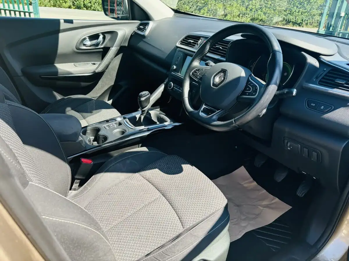2016-renault-kadjar-15dci-dynamique-nav-energy-ss-big-13