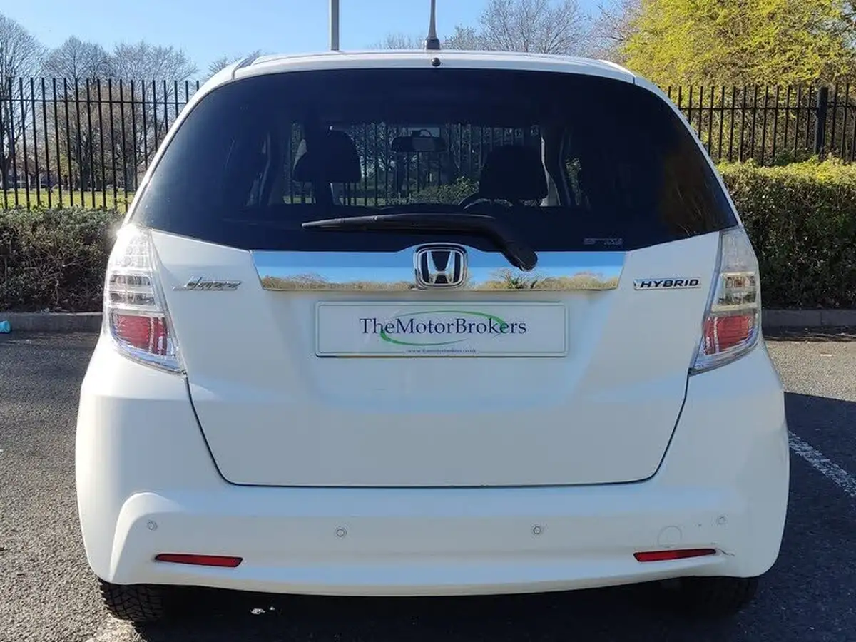 2012-honda-jazz-13-he-big-7