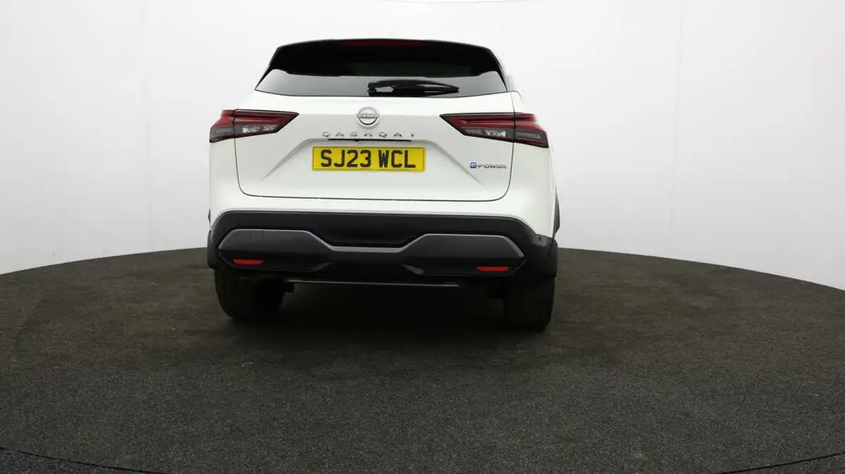 2023-nissan-qashqai-15-tekna-big-5
