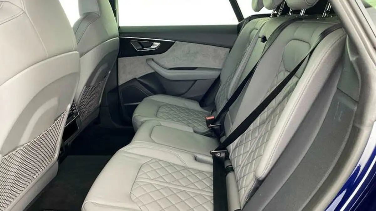 2023-audi-sq8-40-tfsi-black-edition-big-38