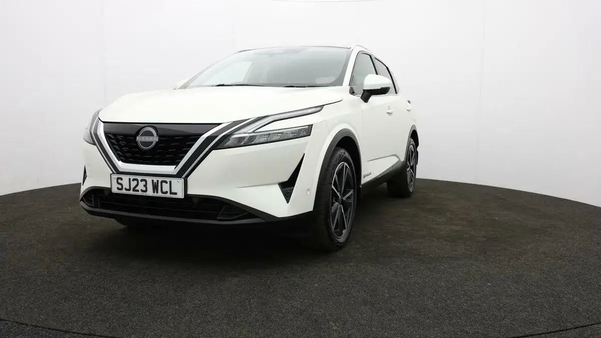 2023-nissan-qashqai-15-tekna-big-51