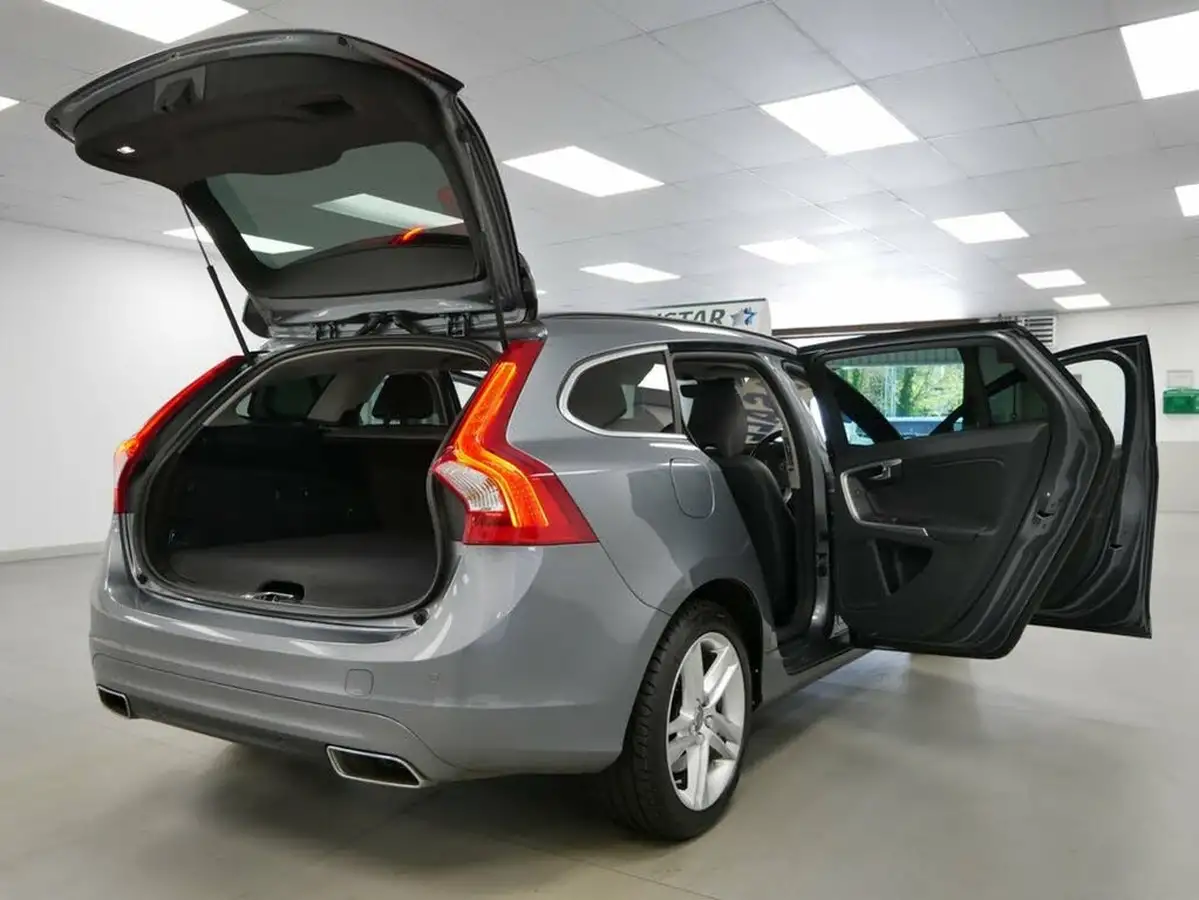 2016-volvo-v60-24td-d5-se-big-22