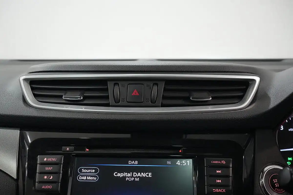 2019-nissan-qashqai-13-dig-t-tekna-160ps-dct-big-35