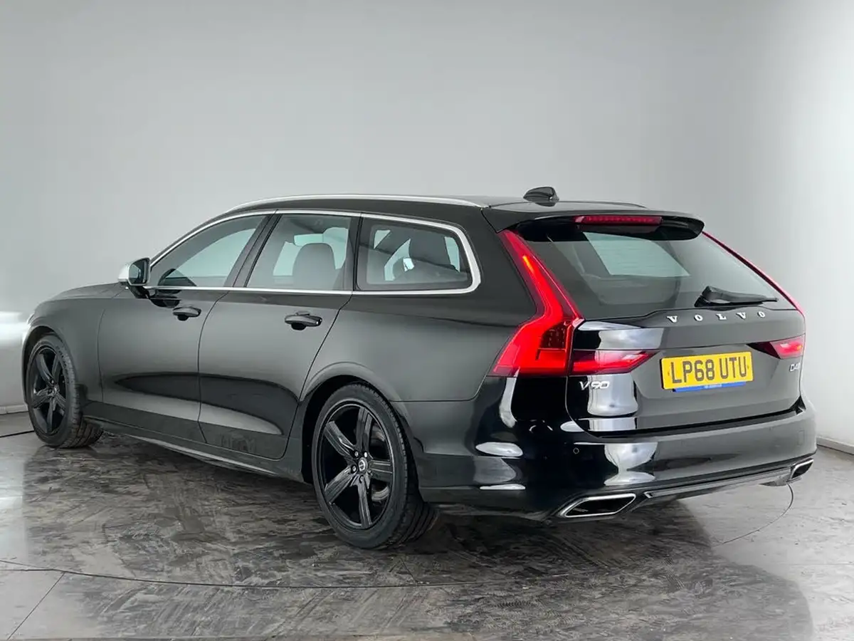 2018-volvo-v90-20td-d4-r-design-big-2