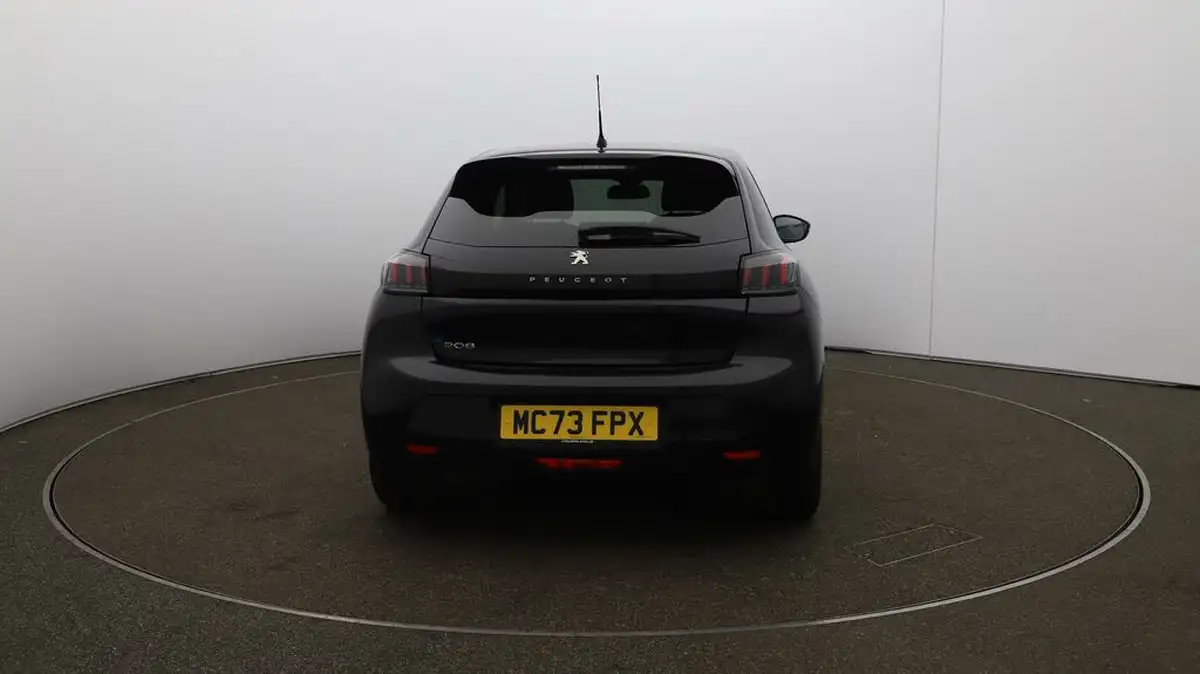 2023-peugeot-208-12-puretech-allure-premium-100ps-eat8-big-6
