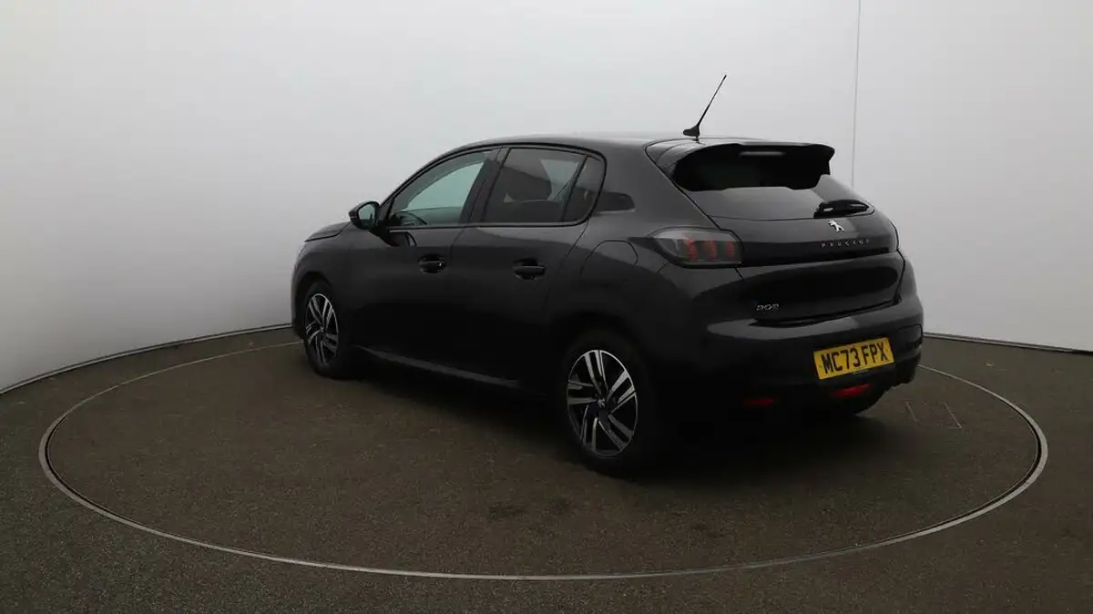 2023-peugeot-208-12-puretech-allure-premium-100ps-eat8-big-52