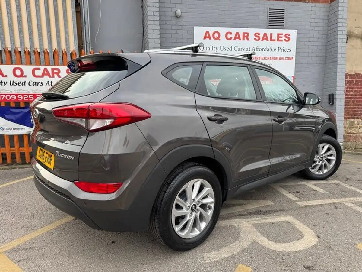 2016-hyundai-tucson-17crdi-blue-drive-se-116ps-big-6