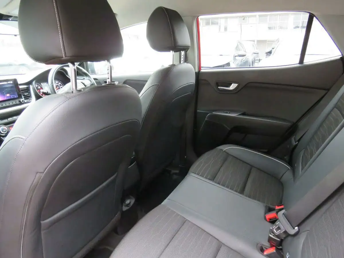 2021-kia-stonic-10-t-gdi-gt-line-big-11