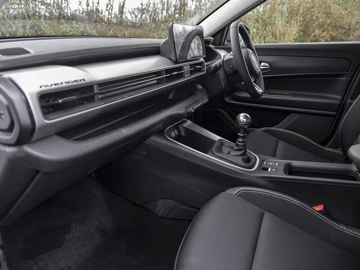 2025-jeep-avenger-12-gse-summit-big-0