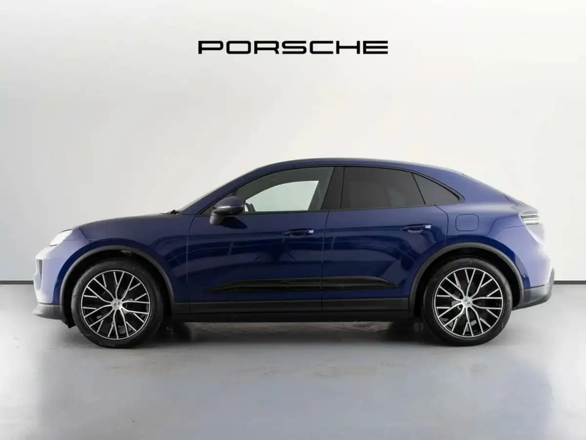 2025-porsche-macan-e-electric-big-12