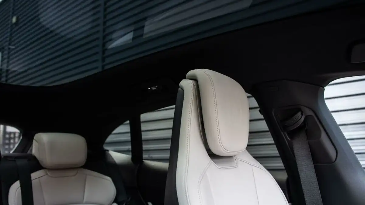 2023-porsche-taycan-e-4s-cross-turismo-big-67