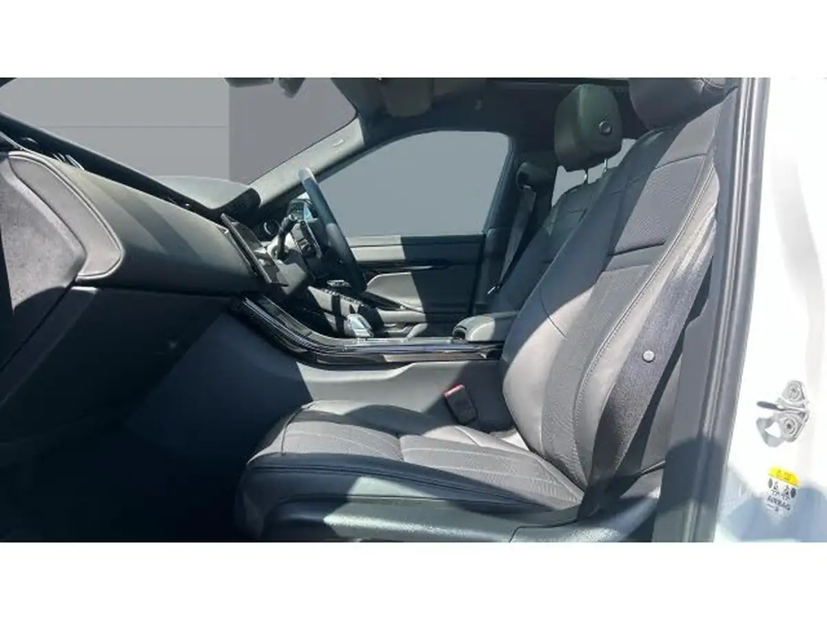 2024-land-rover-range-rover-evoque-20-d200-dynamic-hse-big-2