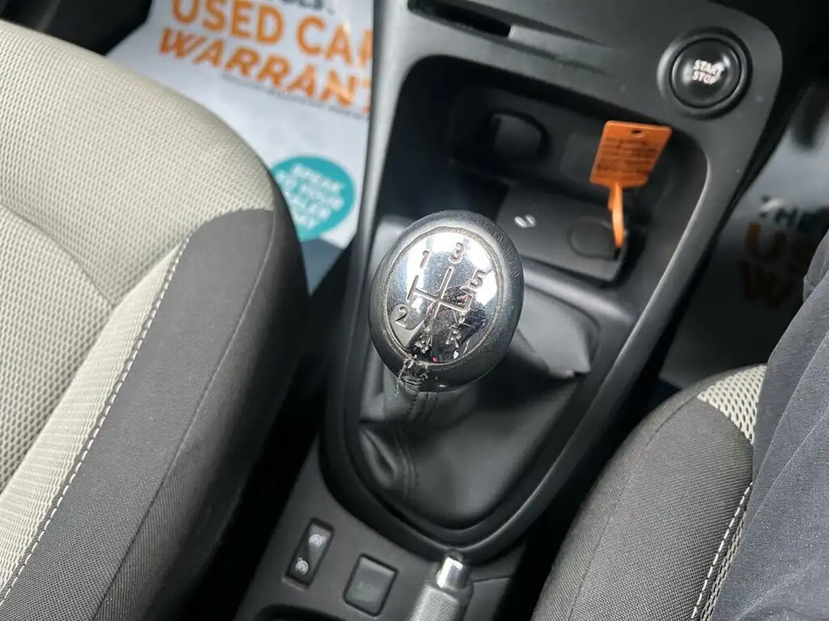 2013-renault-captur-09-expression-convenience-pk-big-21