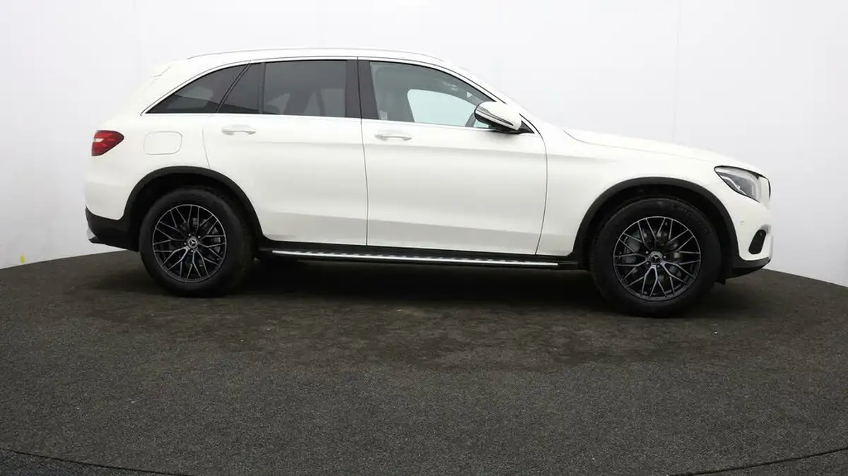 2019-mercedes-benz-glc-class-21d-glc250d-sport-premium-plusss-station-wagon-5d-big-33