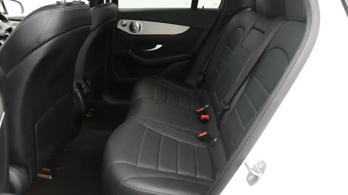 2019-mercedes-benz-glc-class-21d-glc250d-sport-premium-plusss-station-wagon-5d-big-15