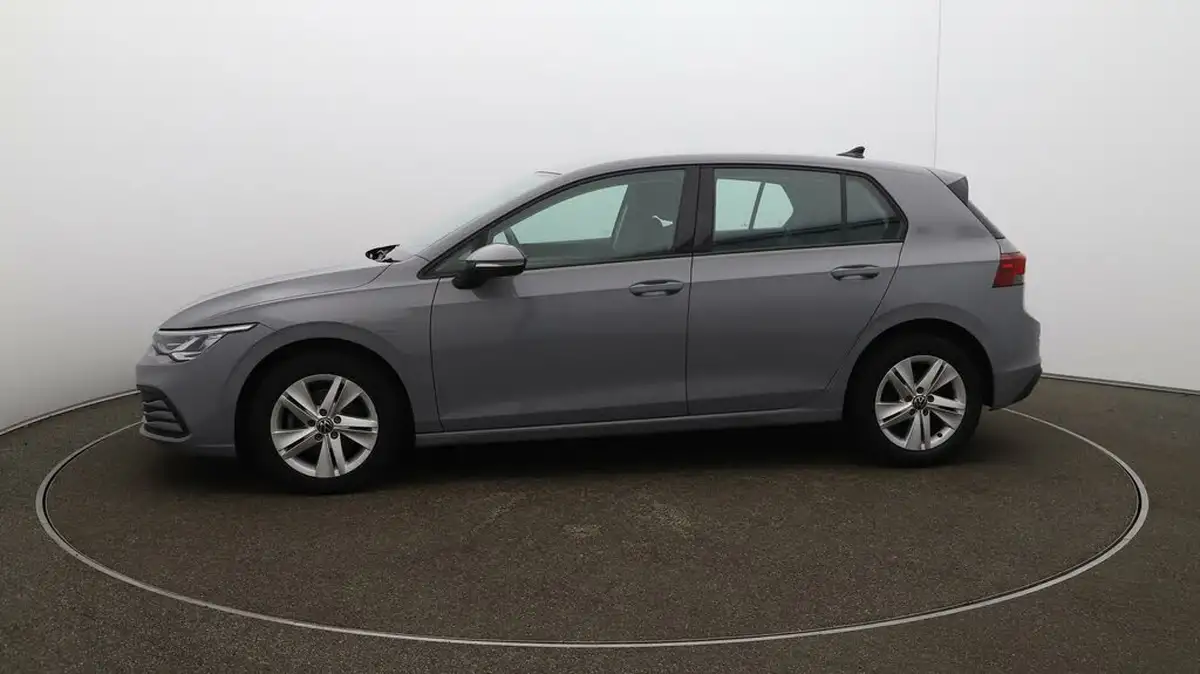 2023-volkswagen-golf-15-tsi-life-130ps-hatchback-big-56