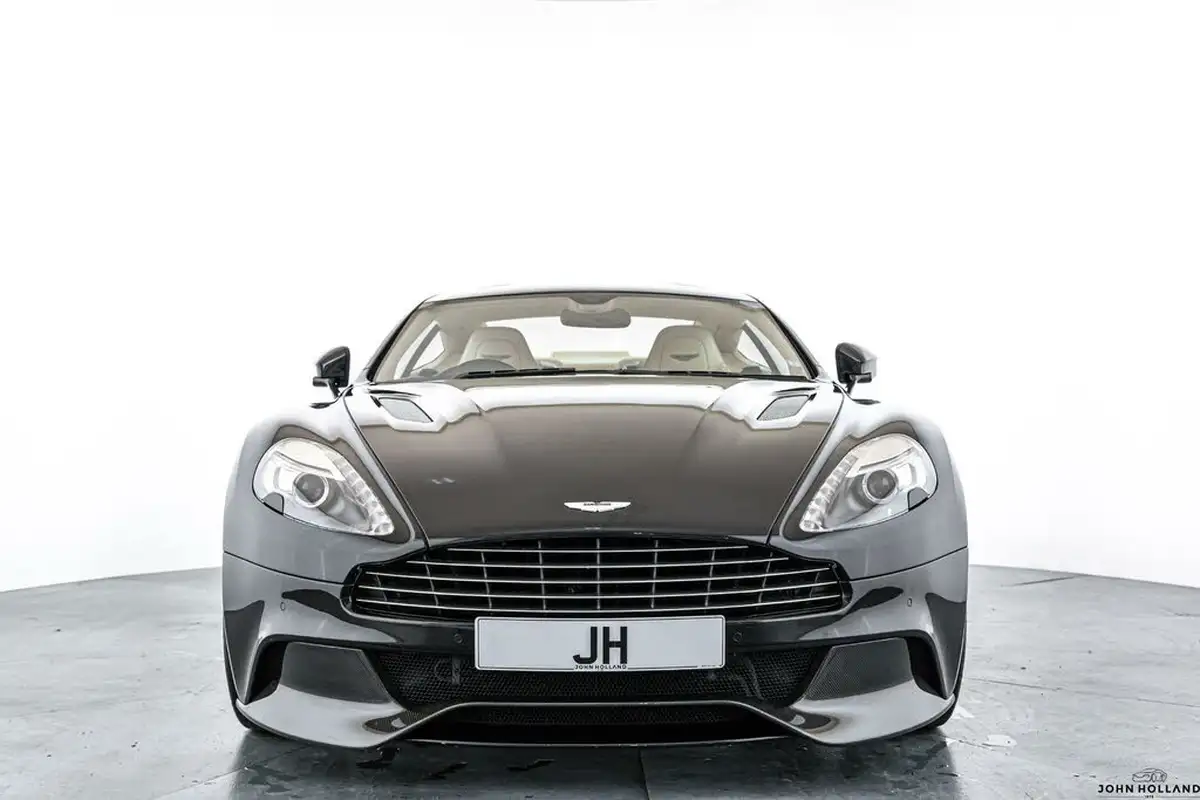 2014-aston-martin-vanquish-59-big-4