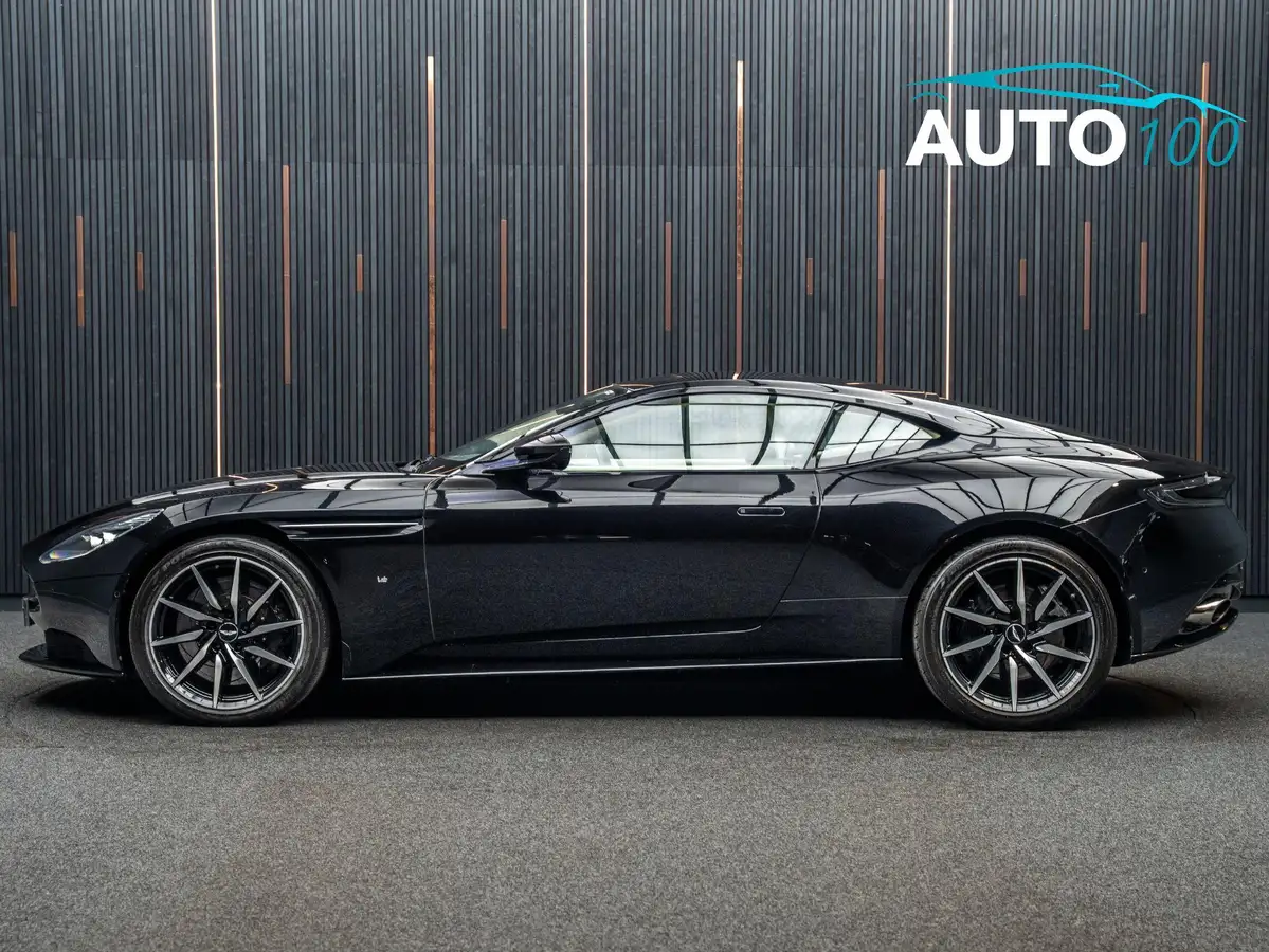 2017-aston-martin-db11-52-v12-big-14