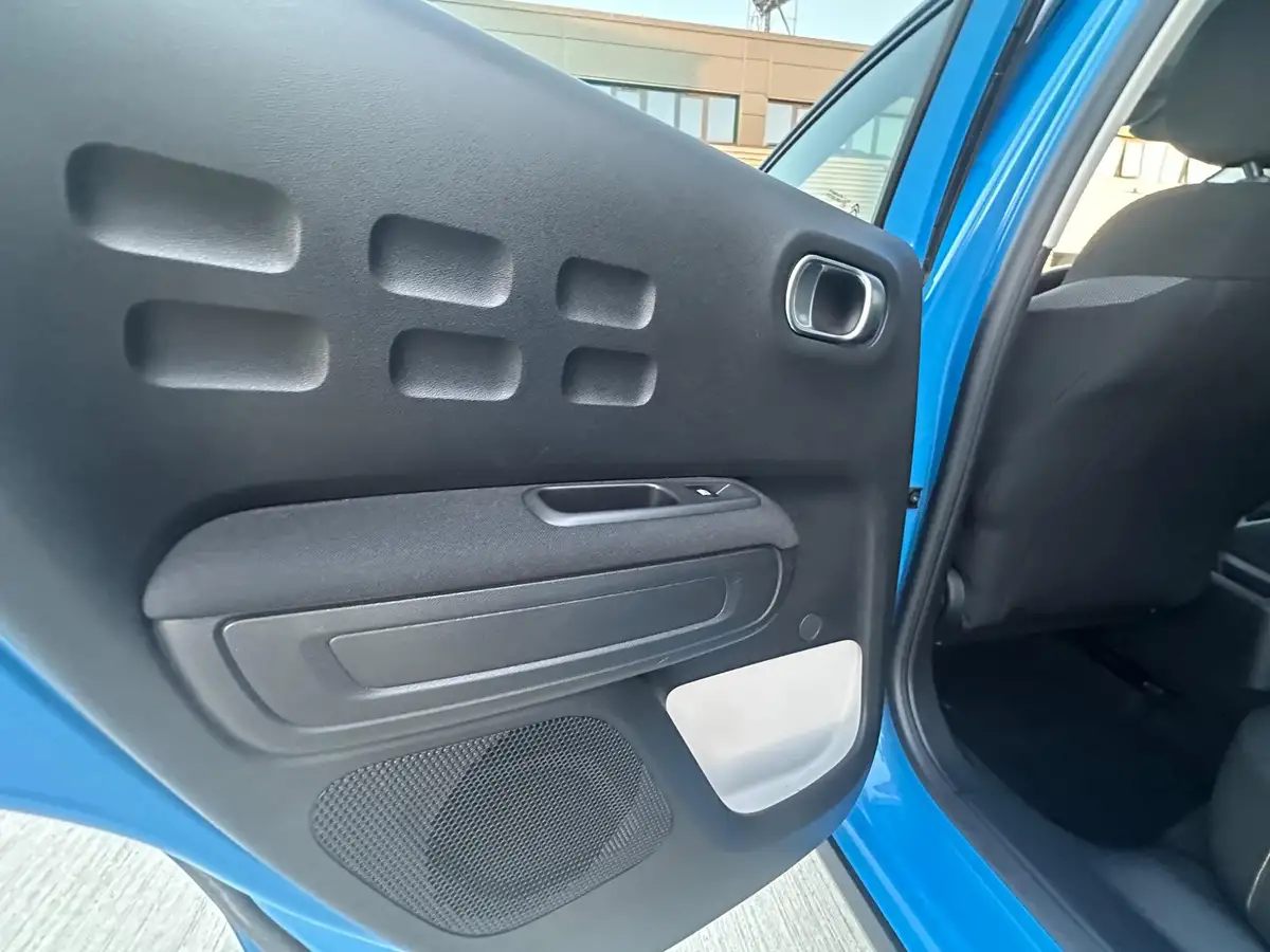 2019-citroen-c3-15bluehdi-flair-big-43