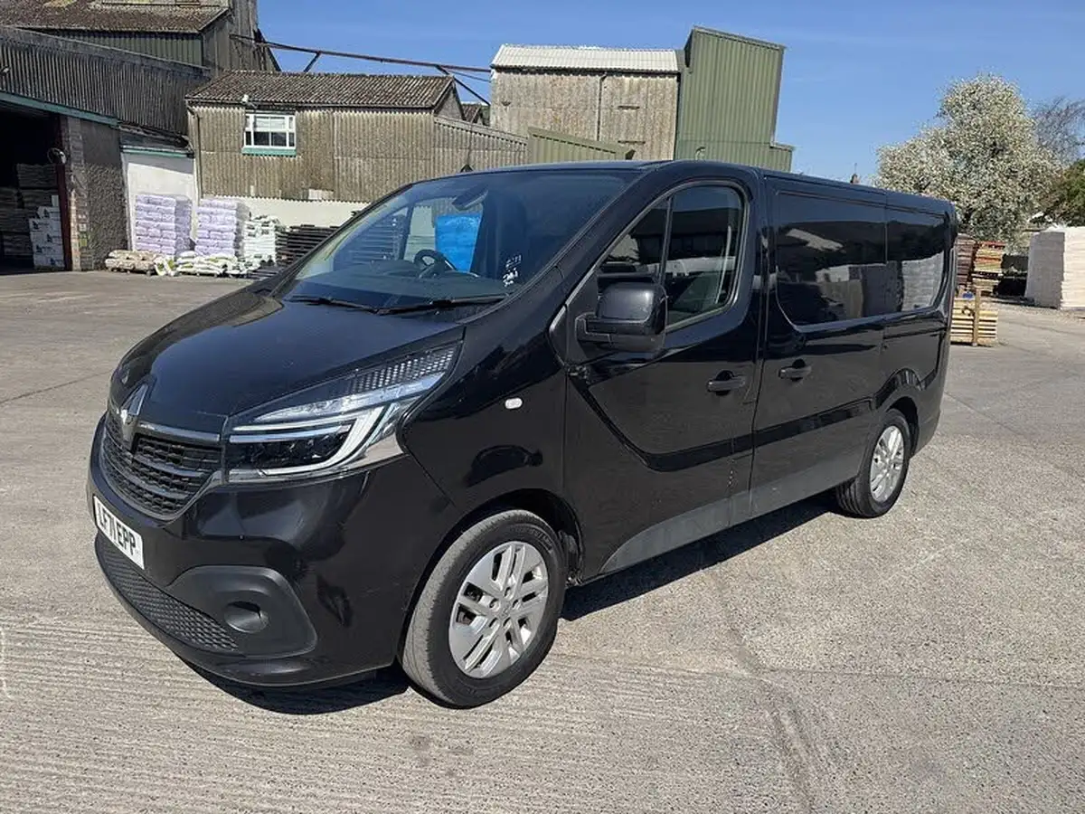 2021-renault-trafic-20dci-sl28-energy-145-sport-non-nav-edc-auto-big-1