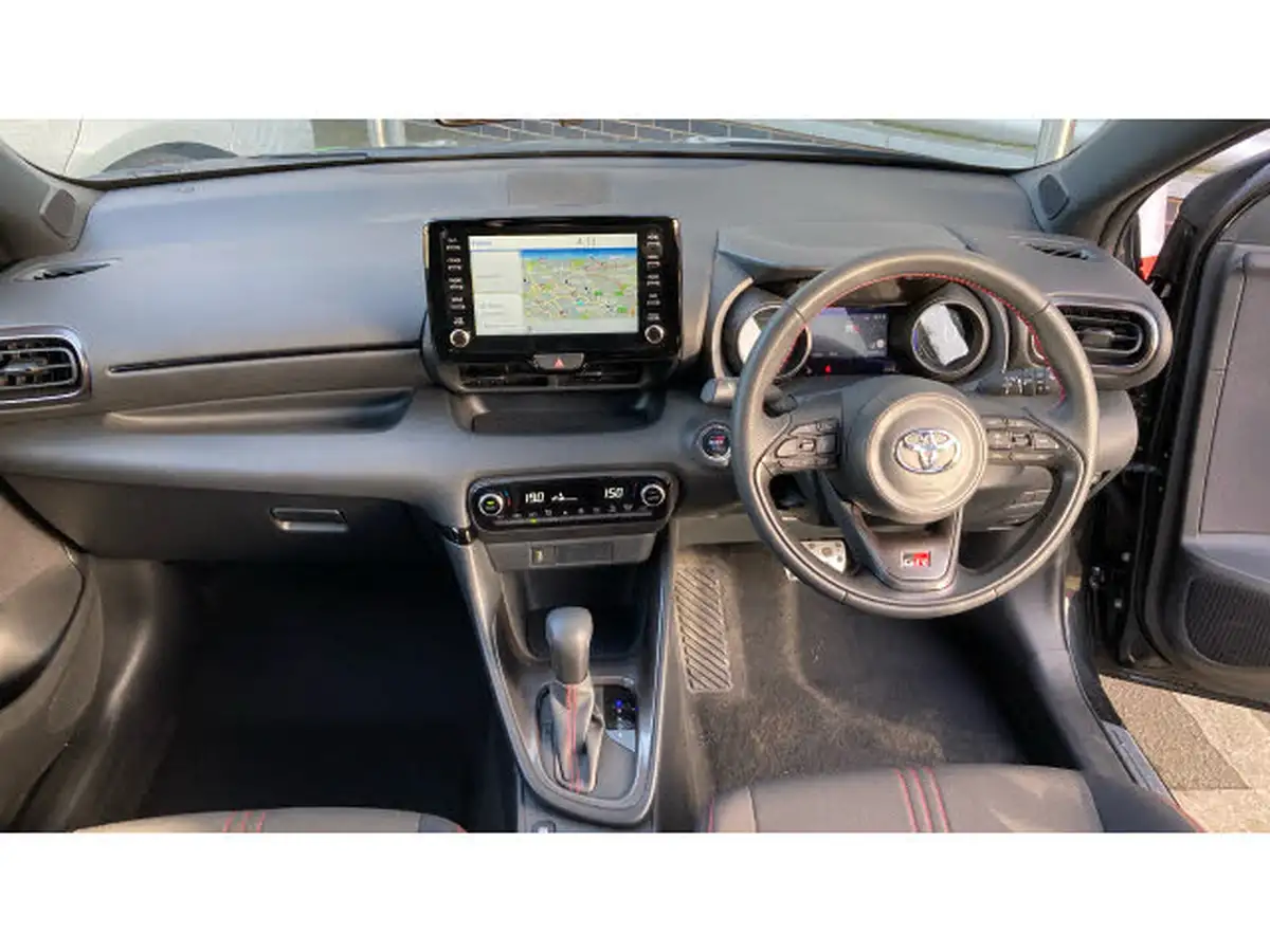 2024-toyota-yaris-15-vvt-i-gr-sport-114bhp-big-4