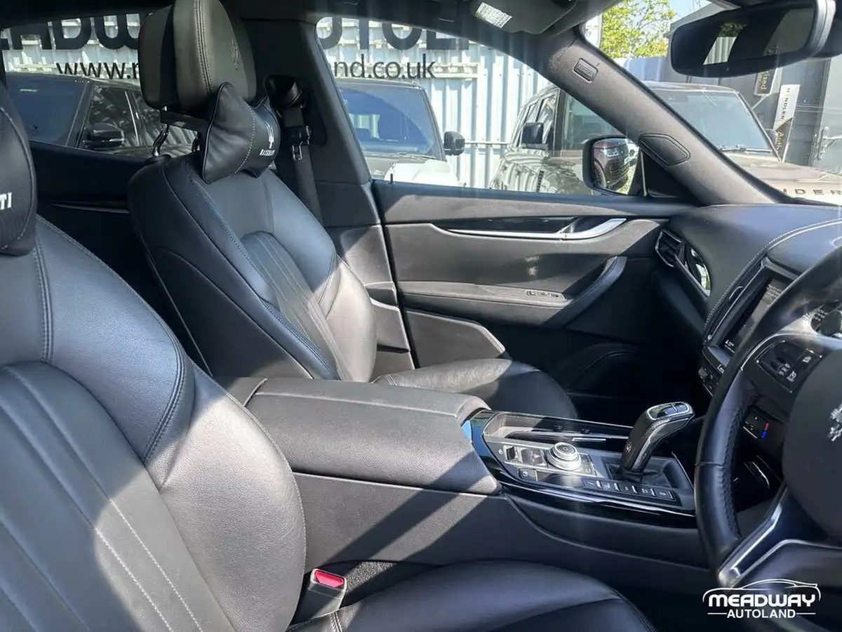 2020-maserati-levante-30-big-18