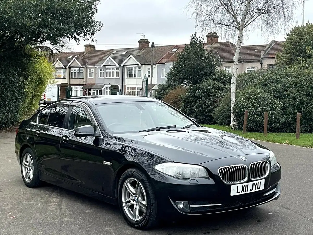 2011-bmw-5-series-big-2