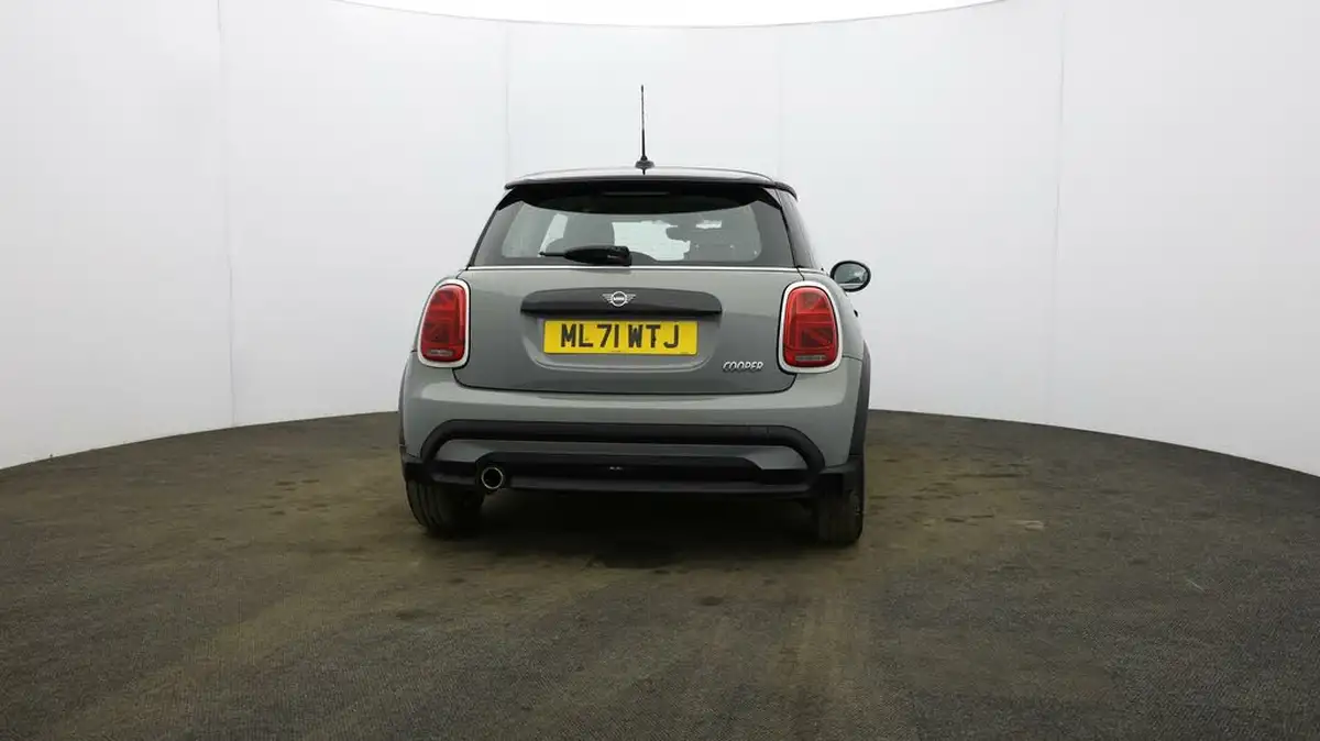 2021-mini-cooper-15-cooper-classic-hatchback-3d-big-54