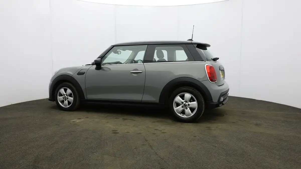 2021-mini-cooper-15-cooper-classic-hatchback-3d-big-58