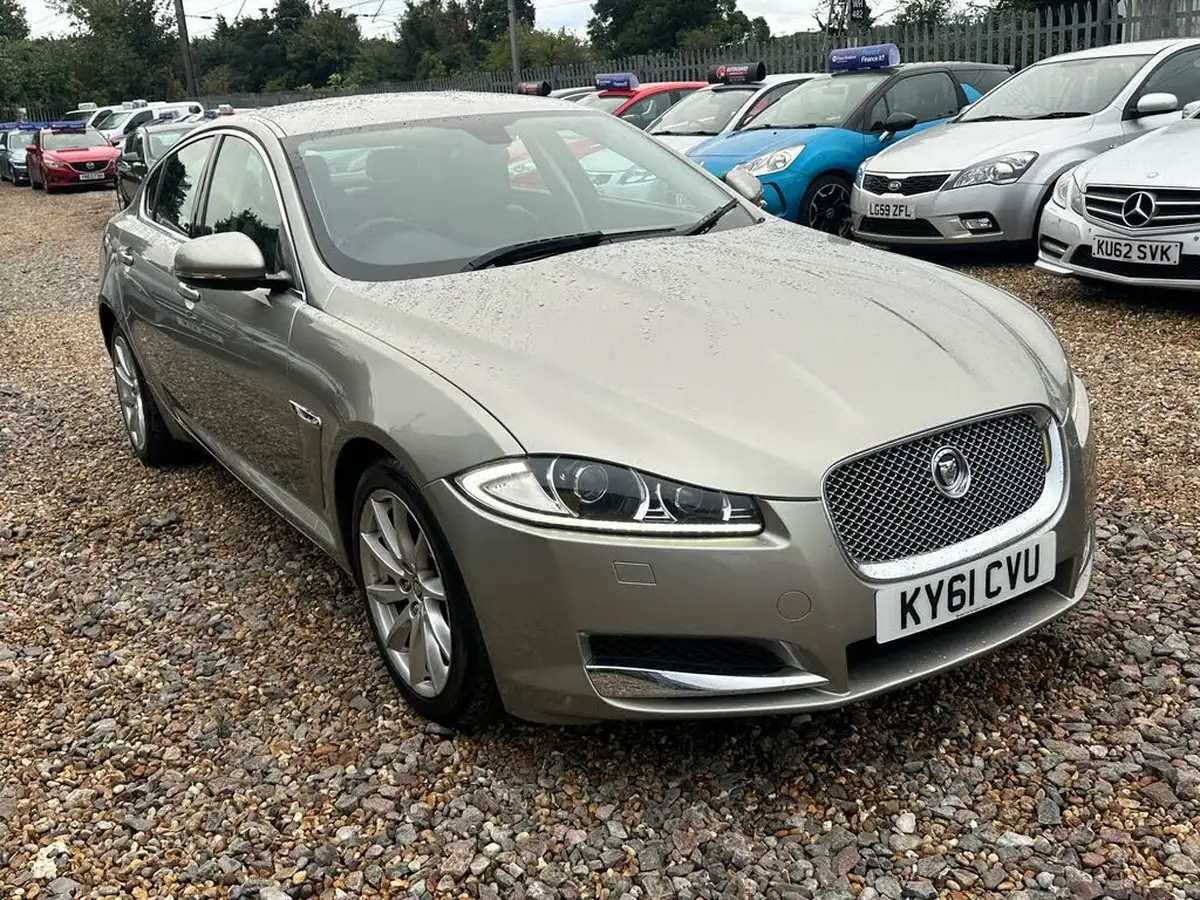 2011-jaguar-xf-22td-luxury-big-8
