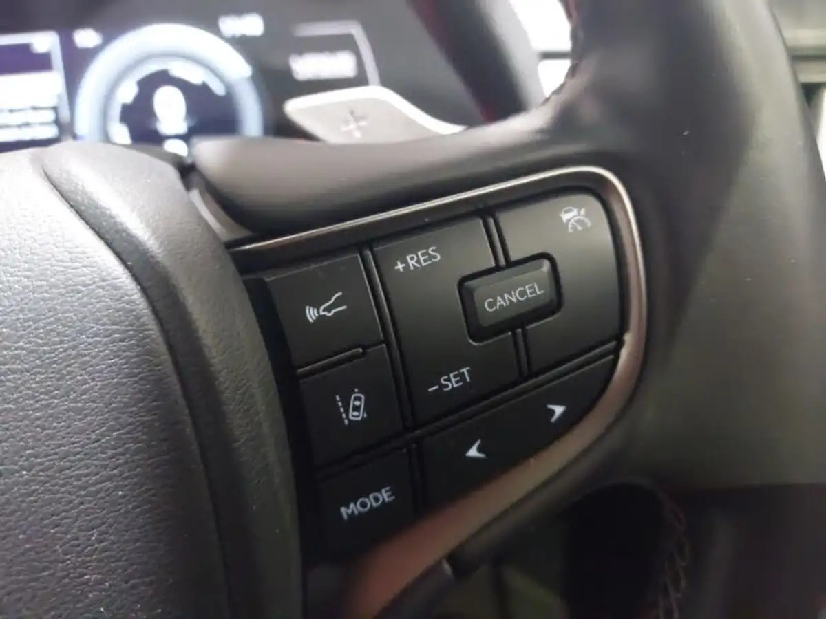 2021-lexus-ux-300e-e-ux-big-12