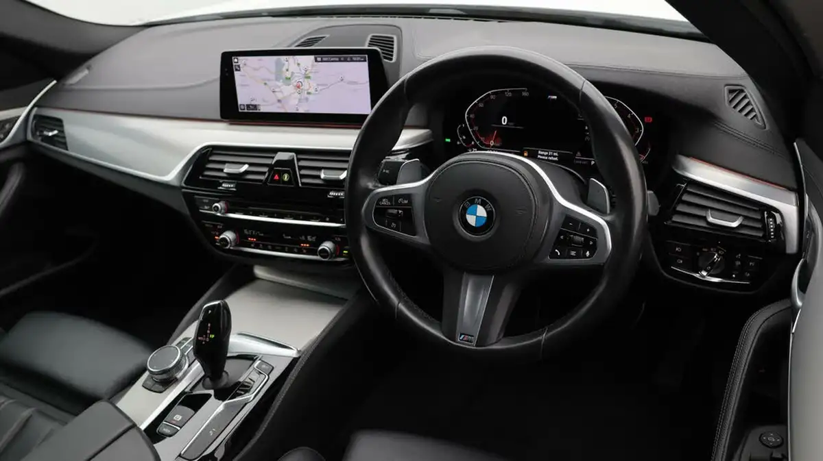 2019-bmw-5-series-20-520i-m-sport-plus-pack-touring-5d-big-9