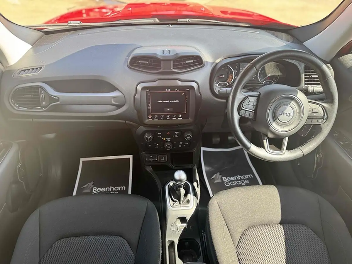 2020-jeep-renegade-10-gse-night-eagle-big-14