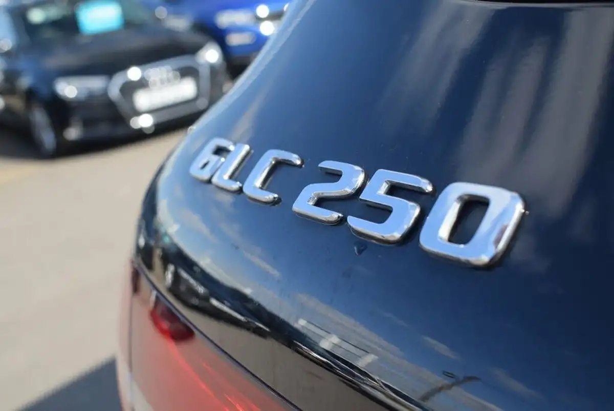 2019-mercedes-benz-glc-class-20-glc250-amg-night-edition-ss-big-11