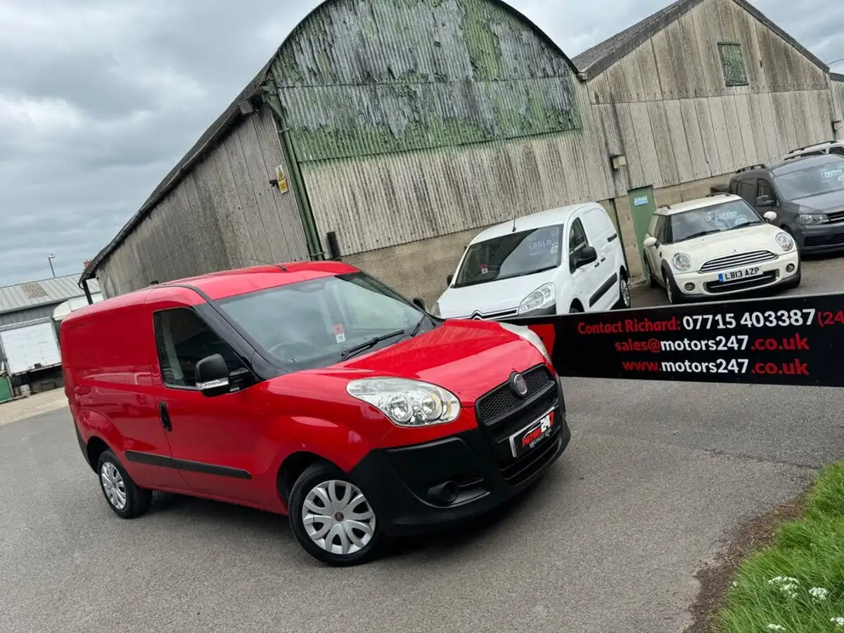 2013-fiat-doblo-cargo-13td-maxi-big-32