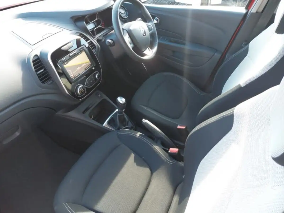 2019-renault-captur-13-tce-iconic-130bhp-ss-big-4