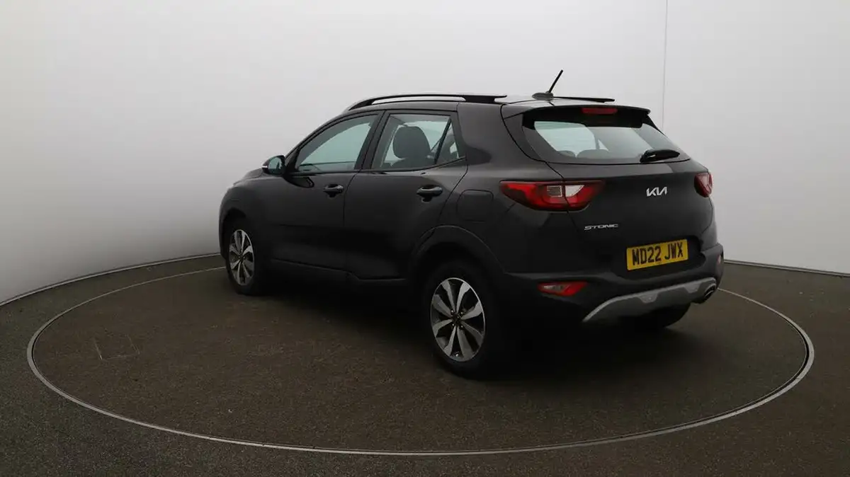 2022-kia-stonic-10-t-gdi-2-dct-big-52