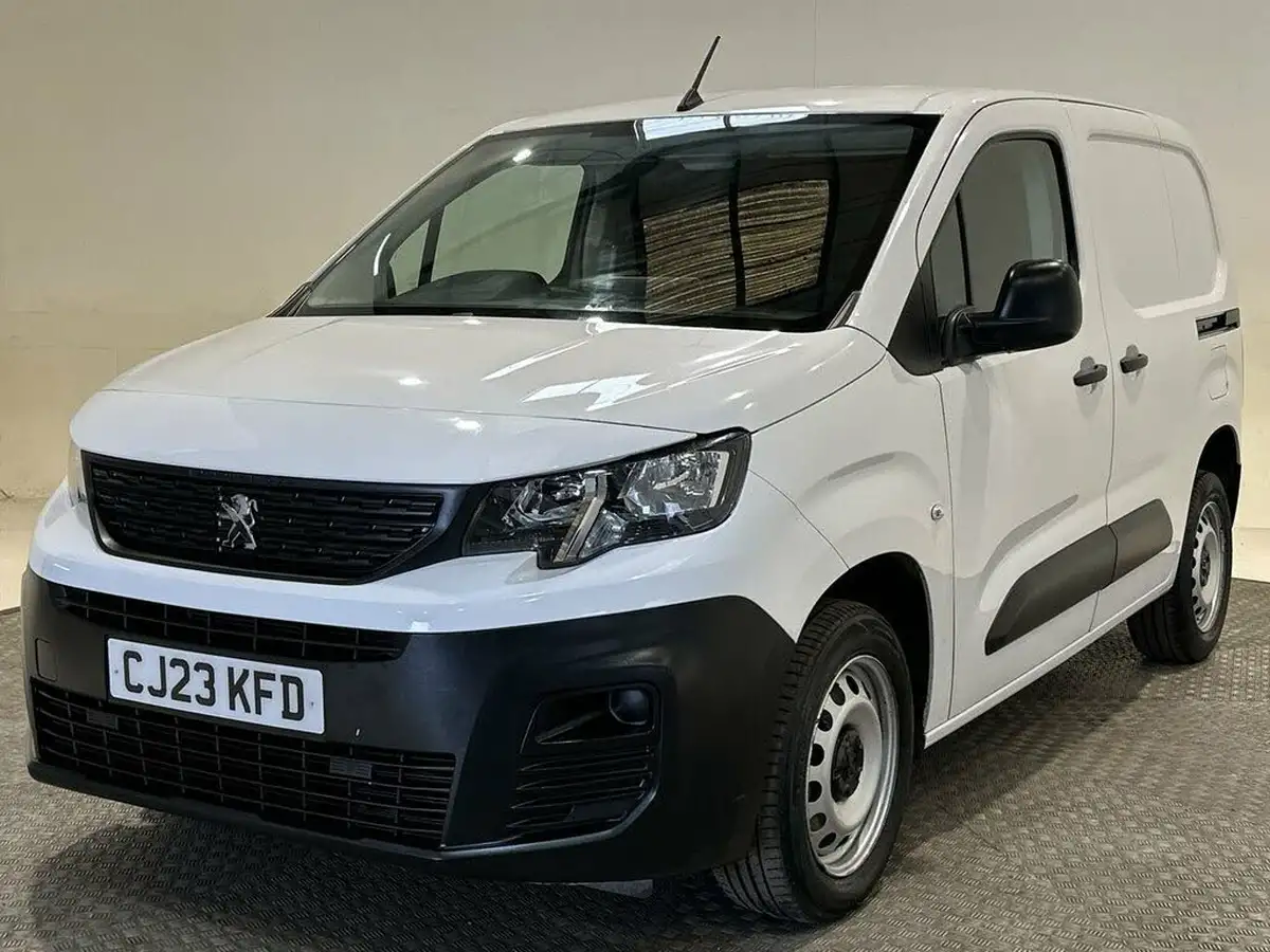 2023-peugeot-partner-15-bluehdi-1000-professional-premium-100pseu6d-big-8