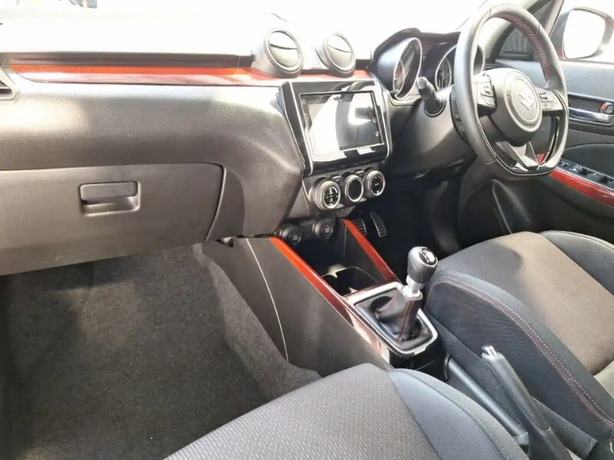 2019-suzuki-swift-14-boosterjet-sport-big-4