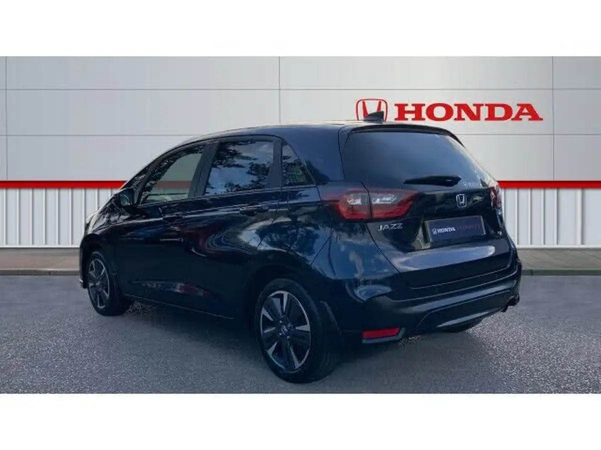 2023-honda-jazz-15-i-mmd-advance-big-2