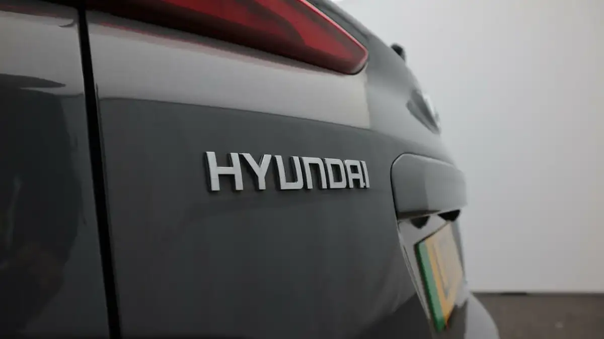 2022-hyundai-kona-e-ultimate-big-22