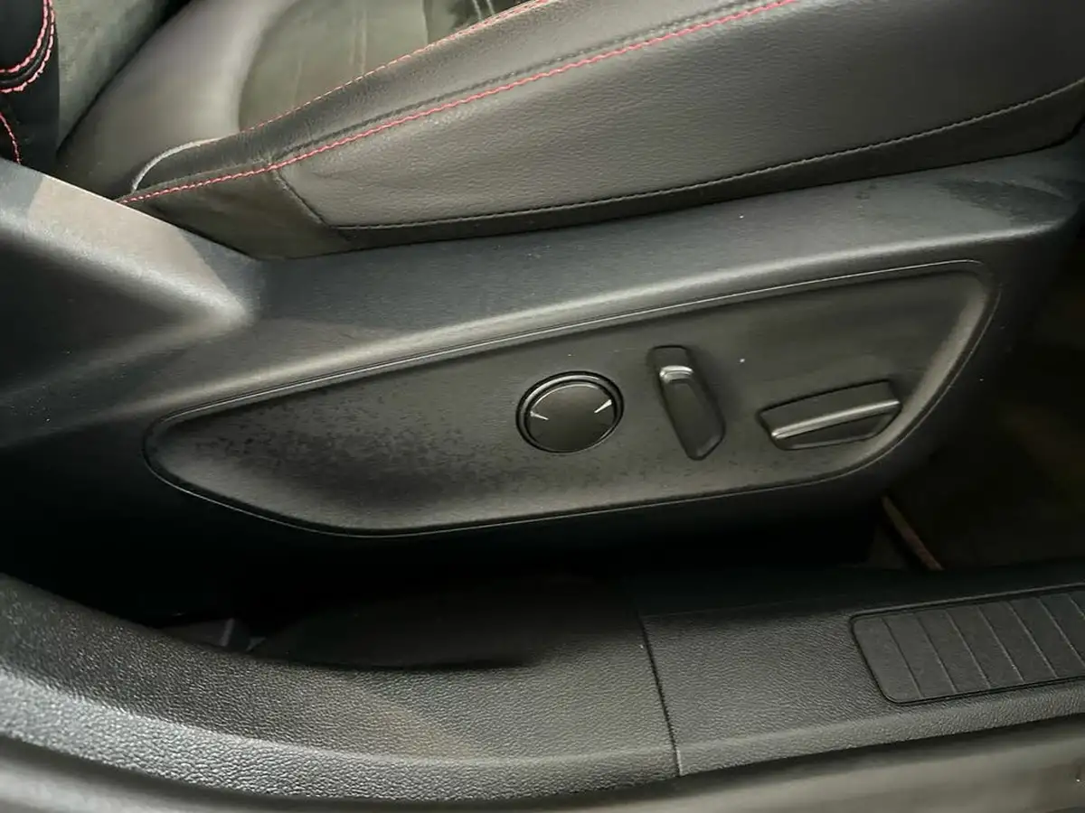 2024-ford-kuga-25t-st-line-x-edition-190ps-fhev-big-29