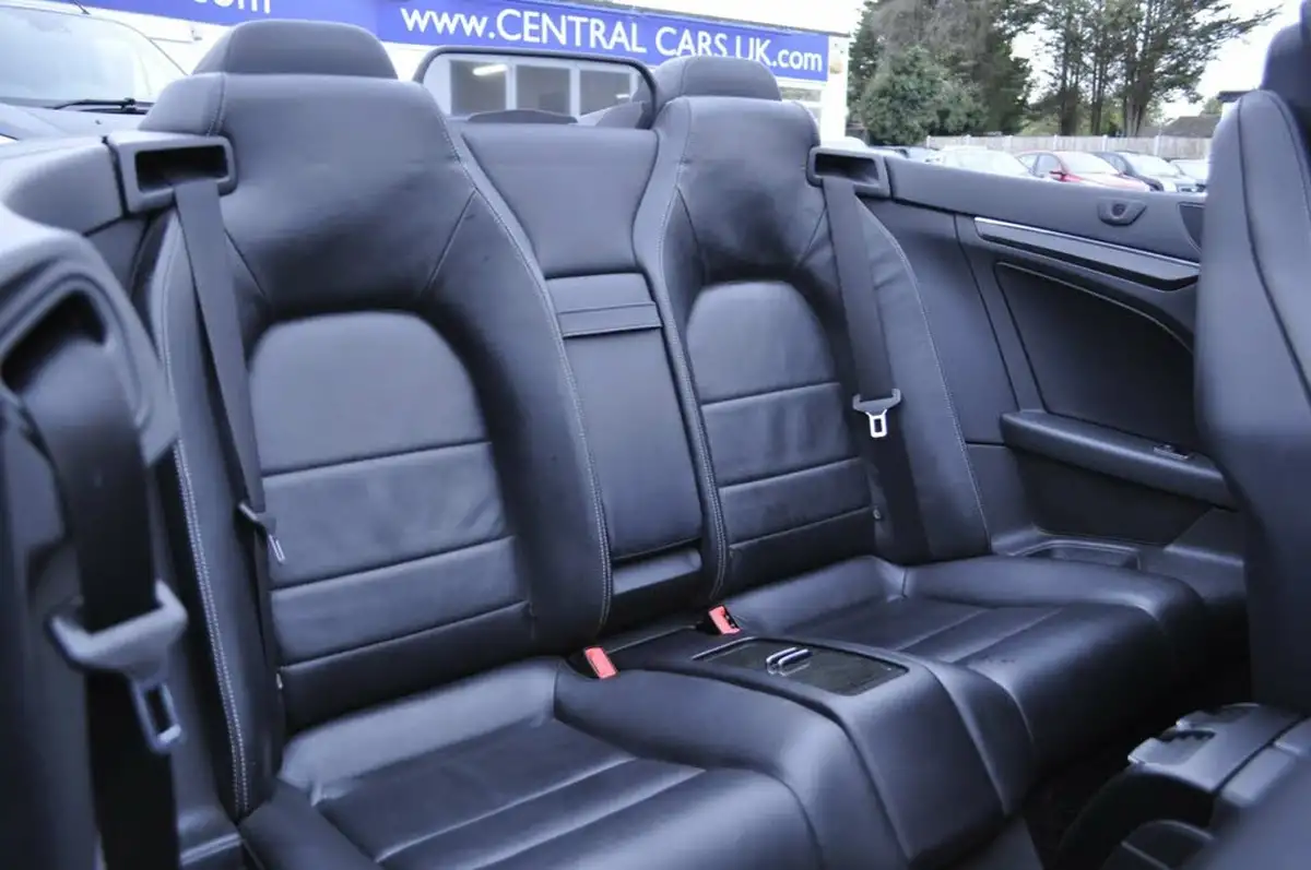2011-mercedes-benz-e-class-30td-e350-cdi-sport-30cdi-231bhp-bluef-cabriolet-auto-big-8
