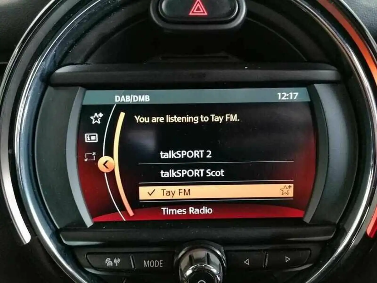 2020-mini-cooper-15-cooper-sport-hatchback-3d-big-21