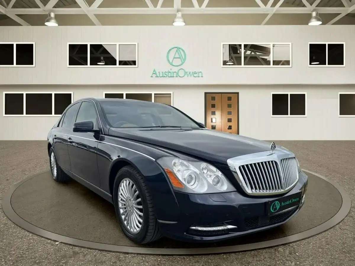 2011-maybach-57-55-57-big-0