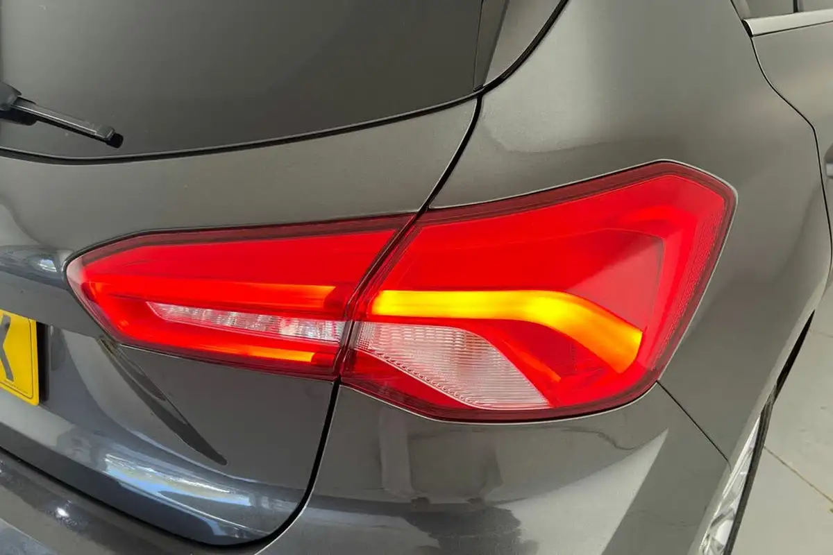 2019-ford-focus-10t-titanium-x-hatchback-big-19