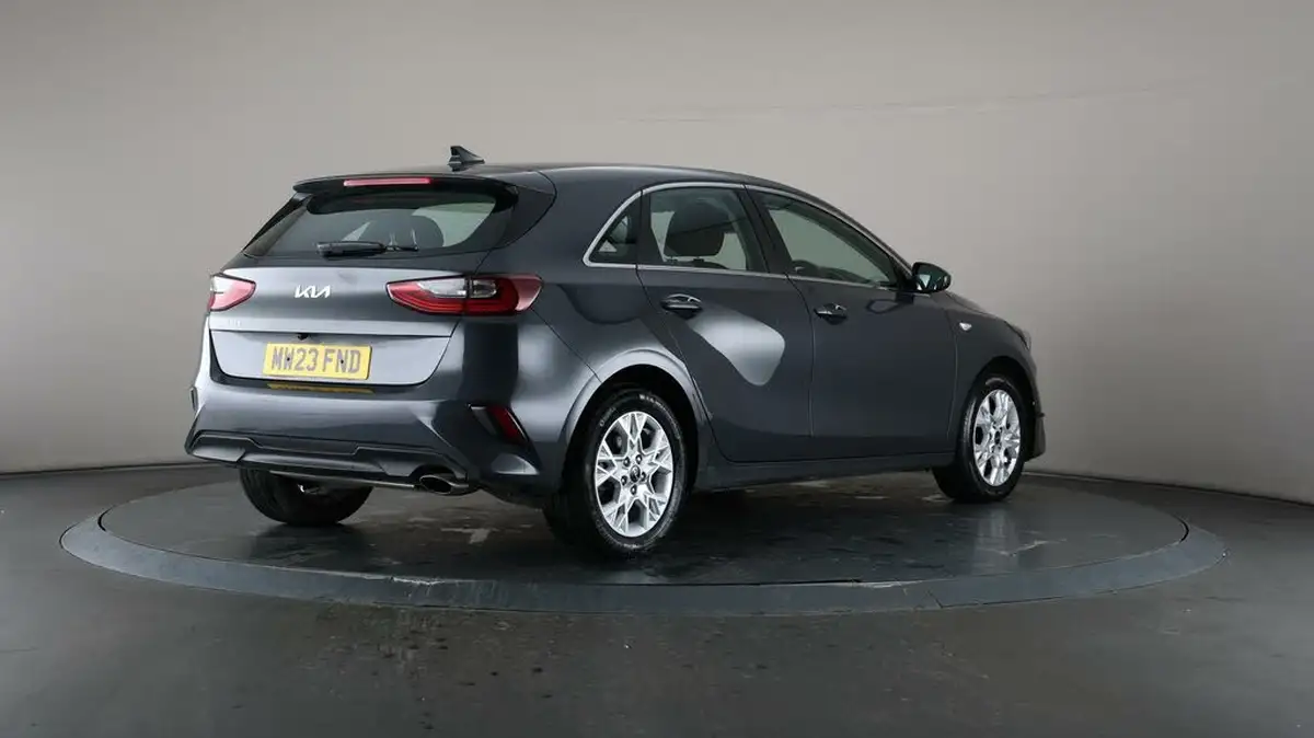 2023-kia-ceed-15-t-gdi-2-158bhp-non-adap-hatchback-big-58
