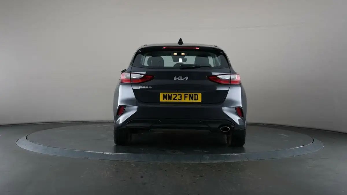 2023-kia-ceed-15-t-gdi-2-158bhp-non-adap-hatchback-big-16