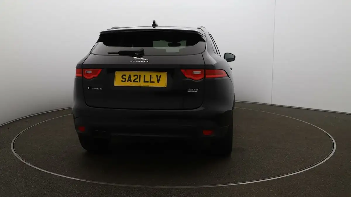 2021-jaguar-f-pace-20-i4d-chequered-flag-180ps-big-6